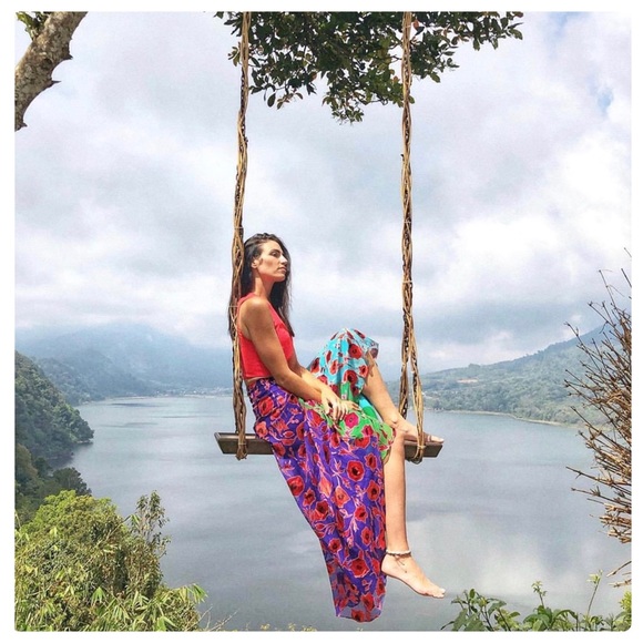 ALICE + OLIVIA Aquinnah Panneled Maxi Skirt - Picture 12 of 13